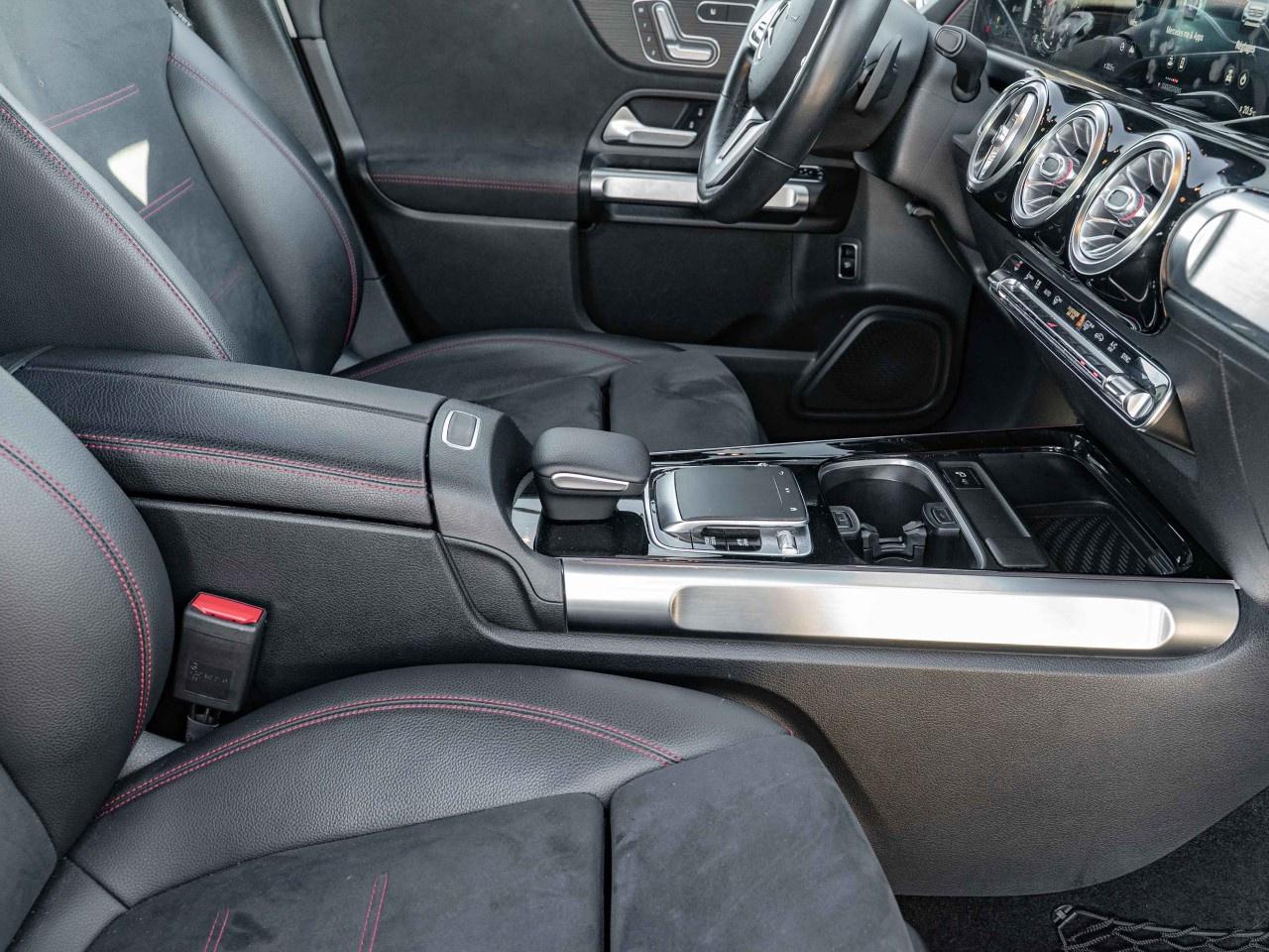 2020 Mercedes-Benz G-Class GLB 250 4MATIC SUV Photo