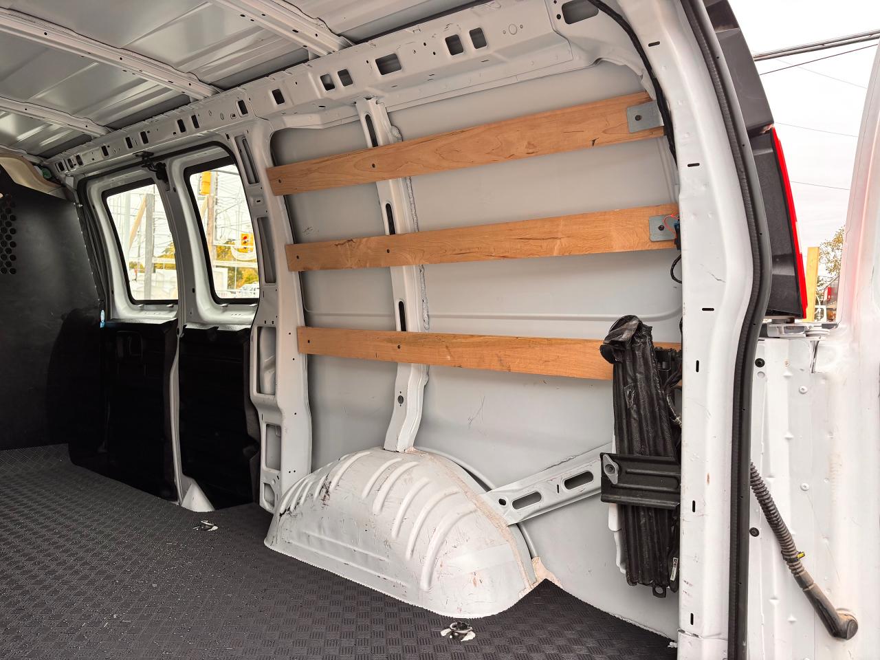 2024 Chevrolet Express Cargo Van FULLY FINANCEABLE, CLEAN TITLE, FACTORY WARRANTY! Photo