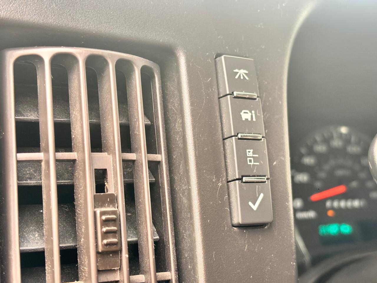 2024 Chevrolet Express Cargo Van FULLY FINANCEABLE, CLEAN TITLE, FACTORY WARRANTY! Photo