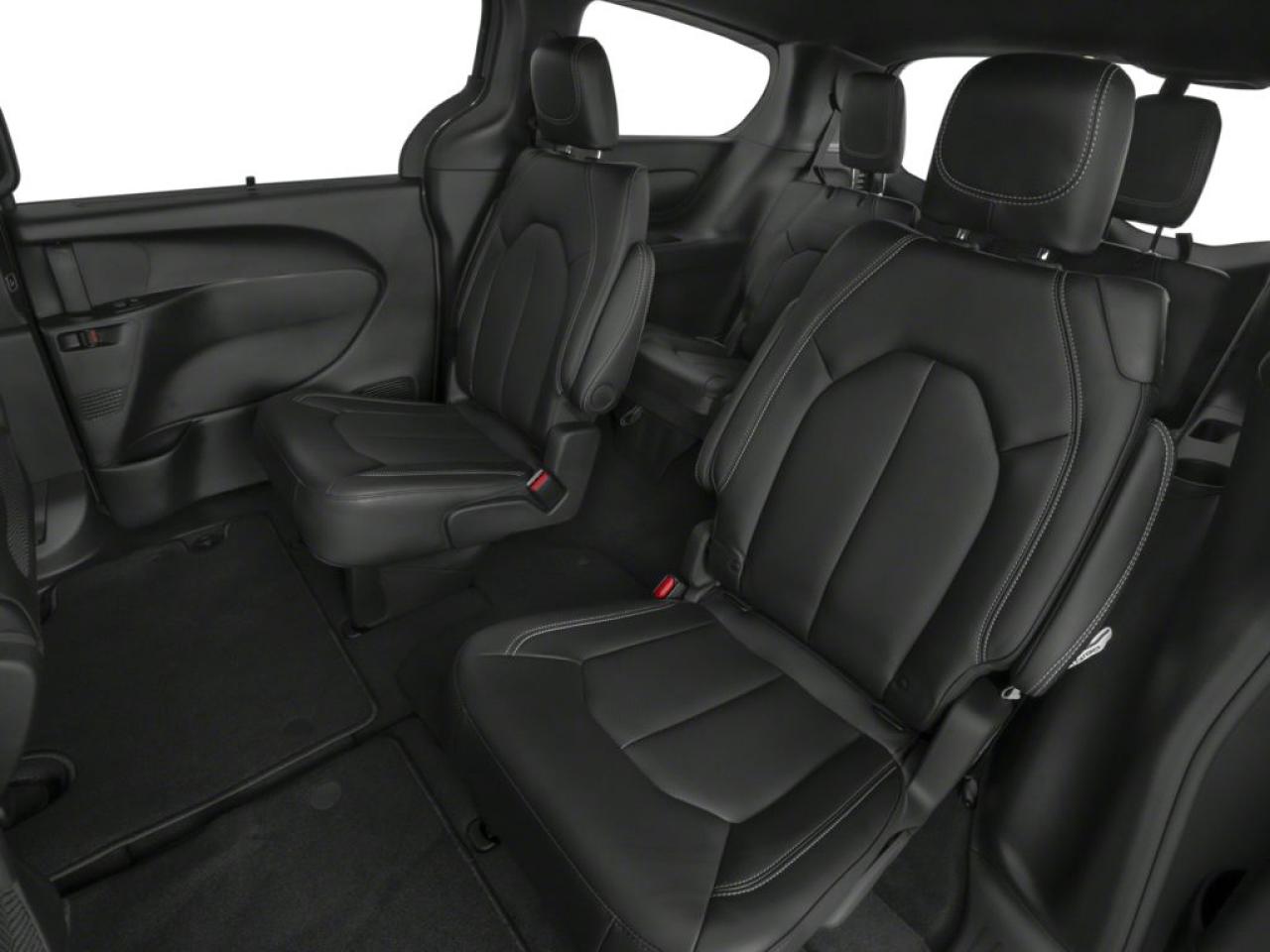 2026 Chrysler Pacifica Limited trailer tow group, "s" appearance group Photo2