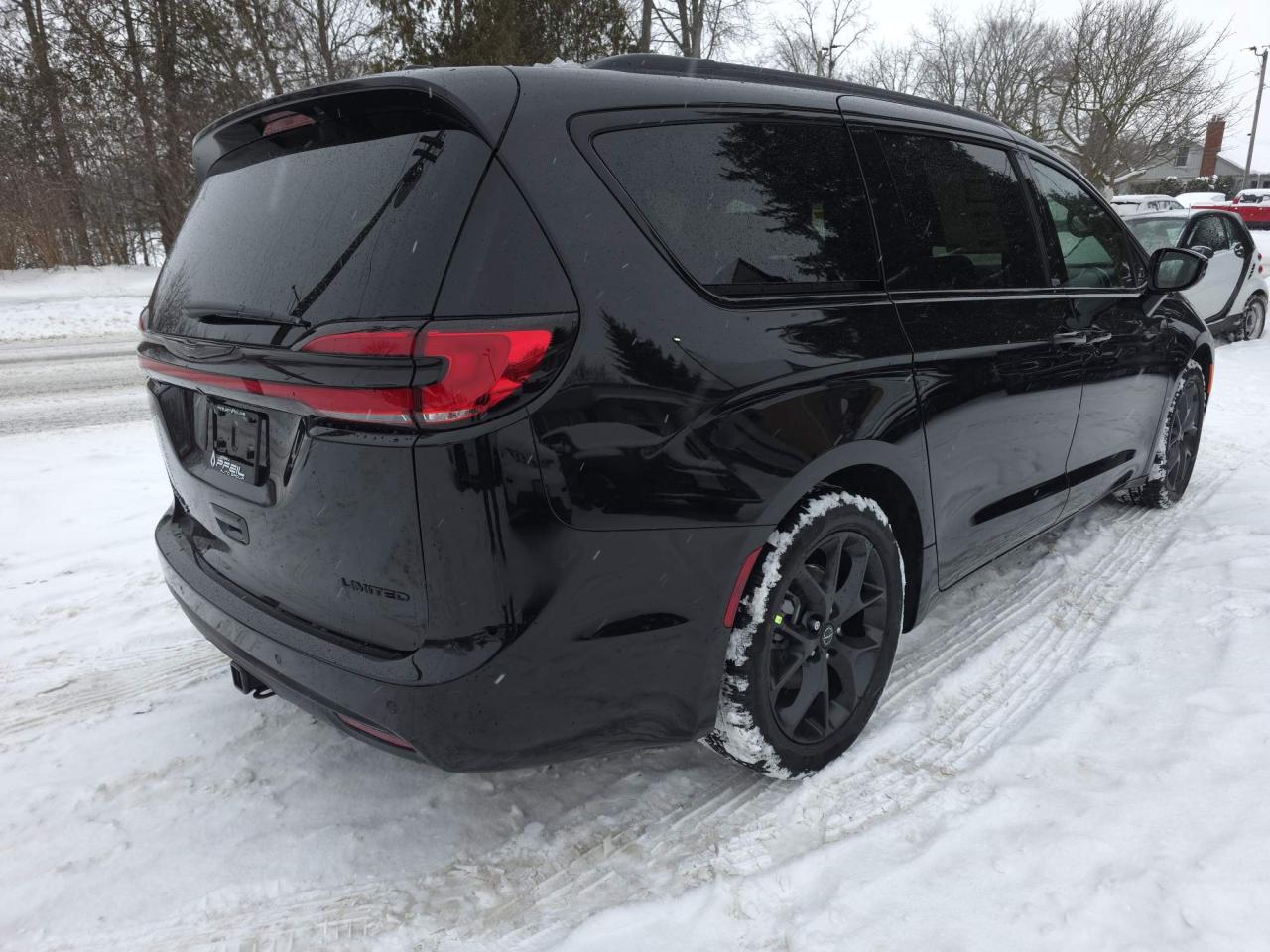 2026 Chrysler Pacifica Limited NAPPA LEATHER SEATING! REMOTE START! Photo