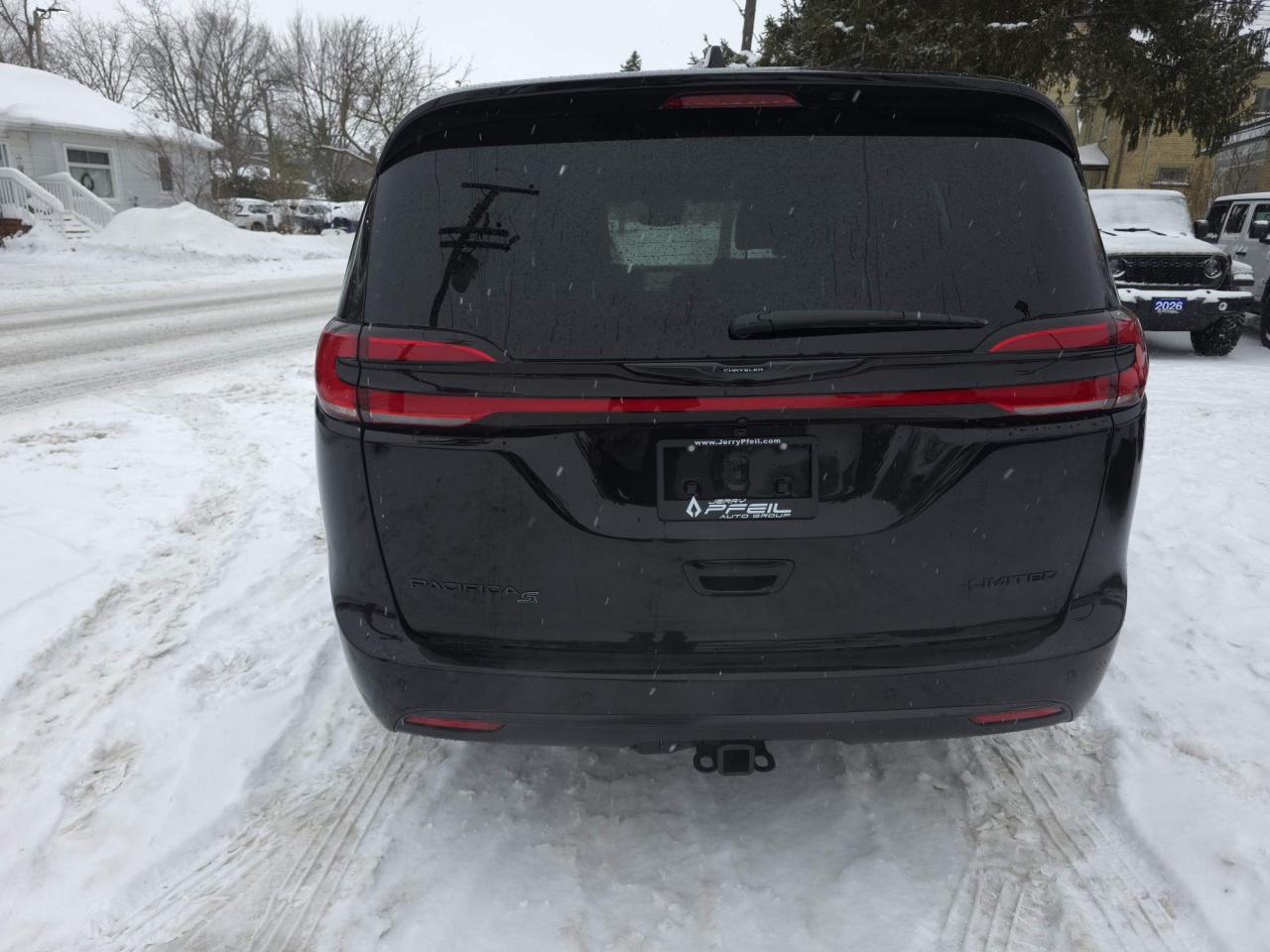 2026 Chrysler Pacifica Limited NAPPA LEATHER SEATING! REMOTE START! Photo