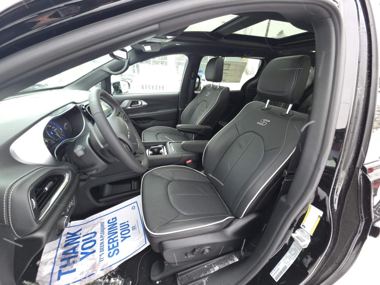 2026 Chrysler Pacifica Limited NAPPA LEATHER SEATING! REMOTE START! Photo