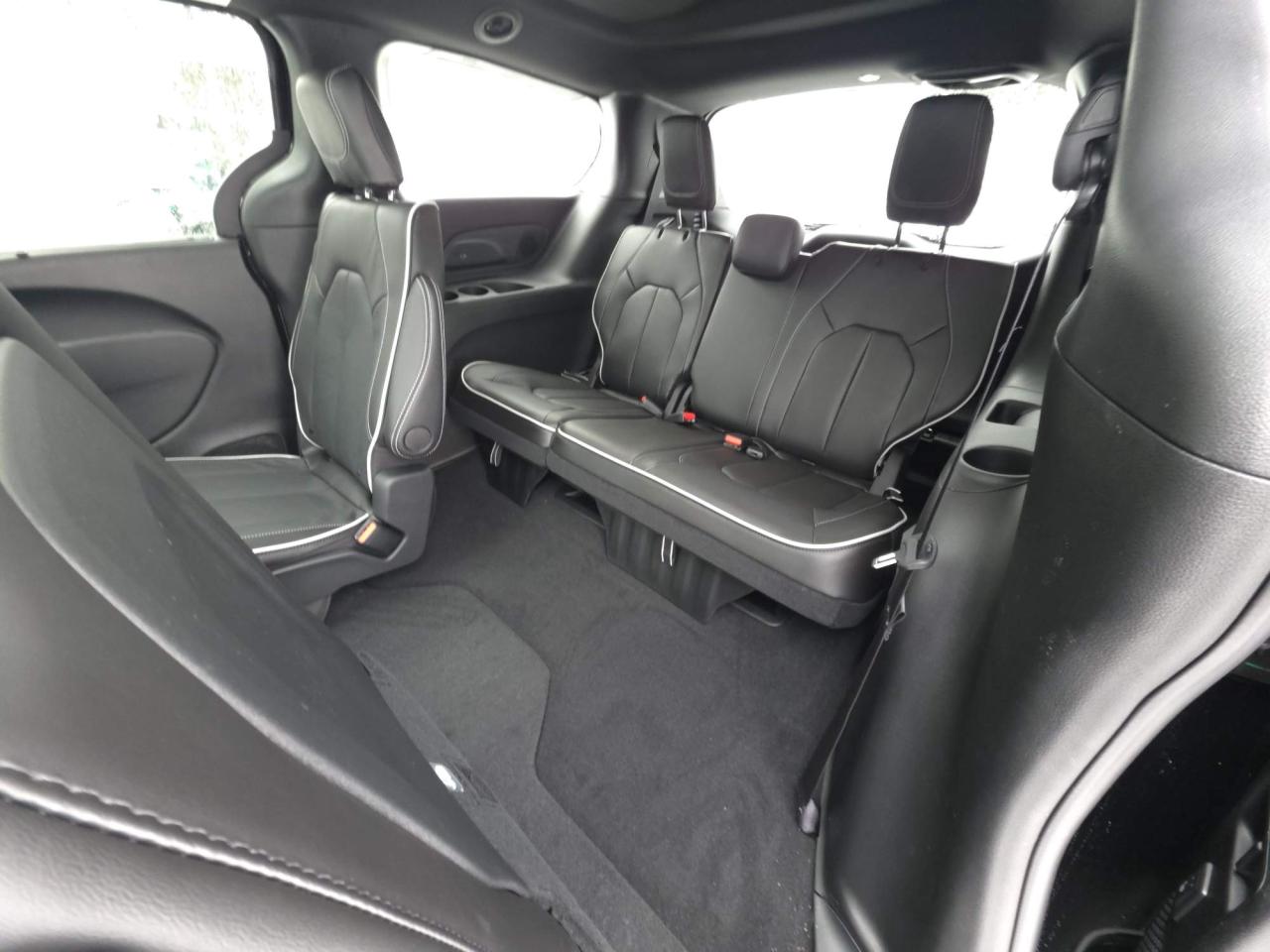 2026 Chrysler Pacifica Limited NAPPA LEATHER SEATING! REMOTE START! Photo