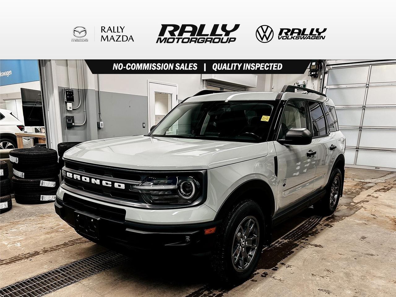 4x4! Leatherette seats with Fabric insert Heated Seats, Remote start and so much more!