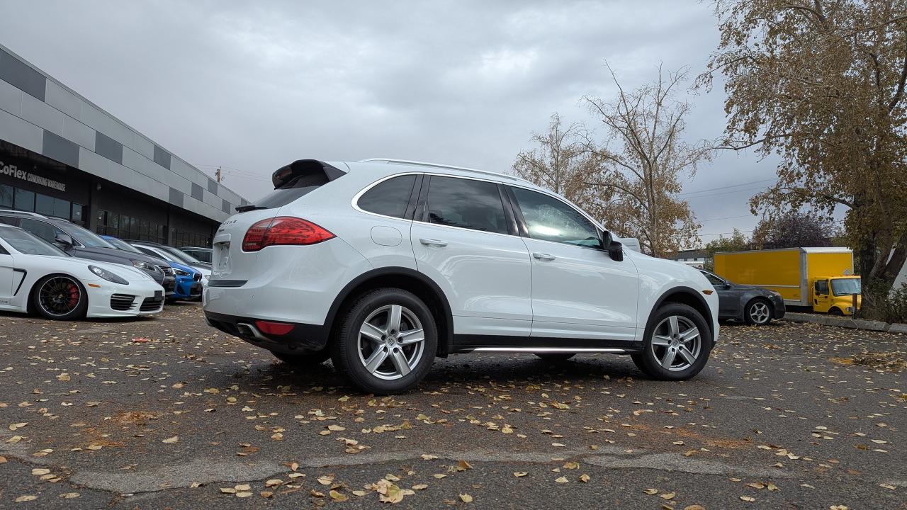 2014 Porsche Cayenne  - Photo #5