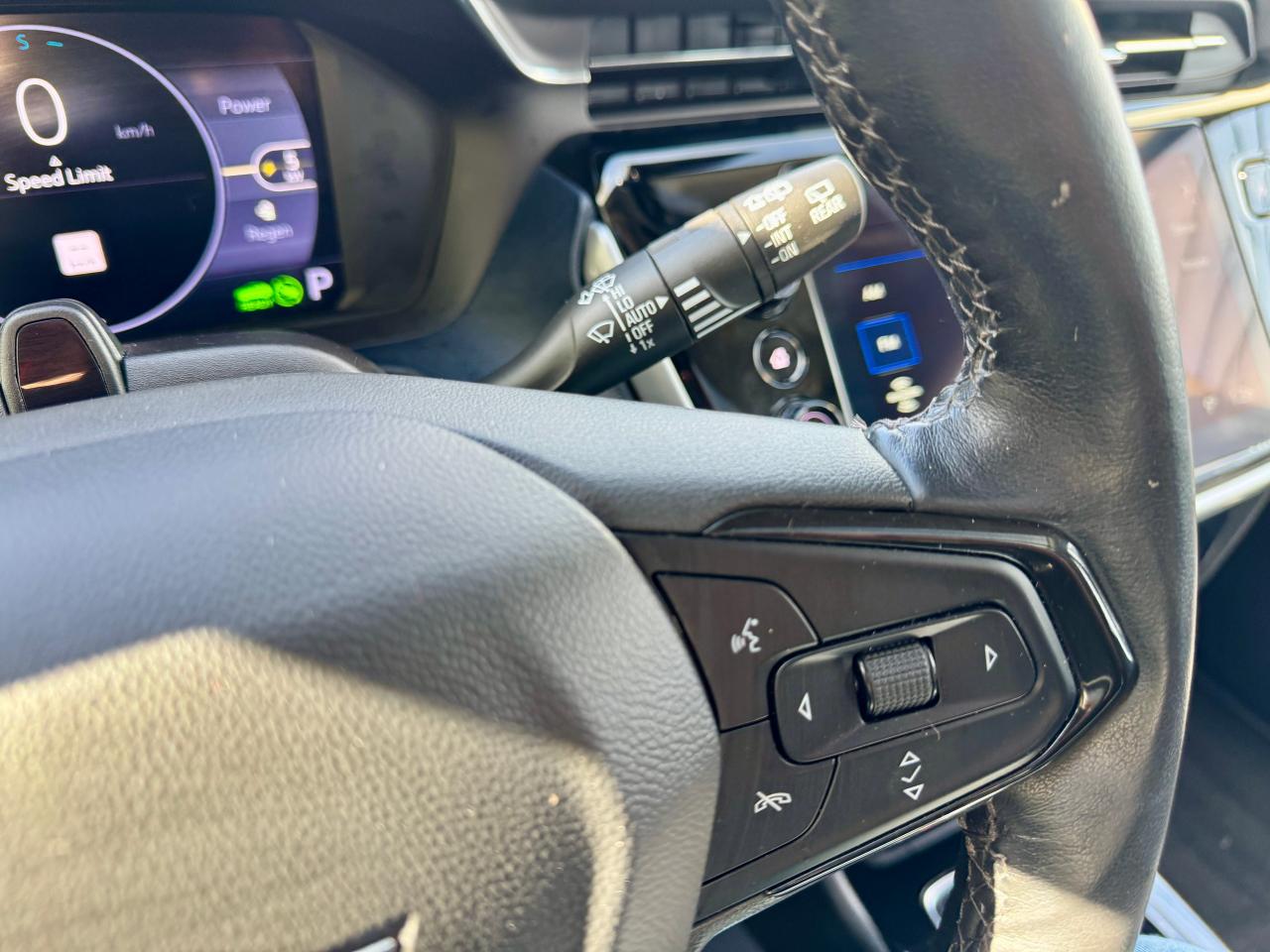 2023 Chevrolet Bolt EUV Premier One Owner | Panoramic Roof | Climate Seats - Photo #12