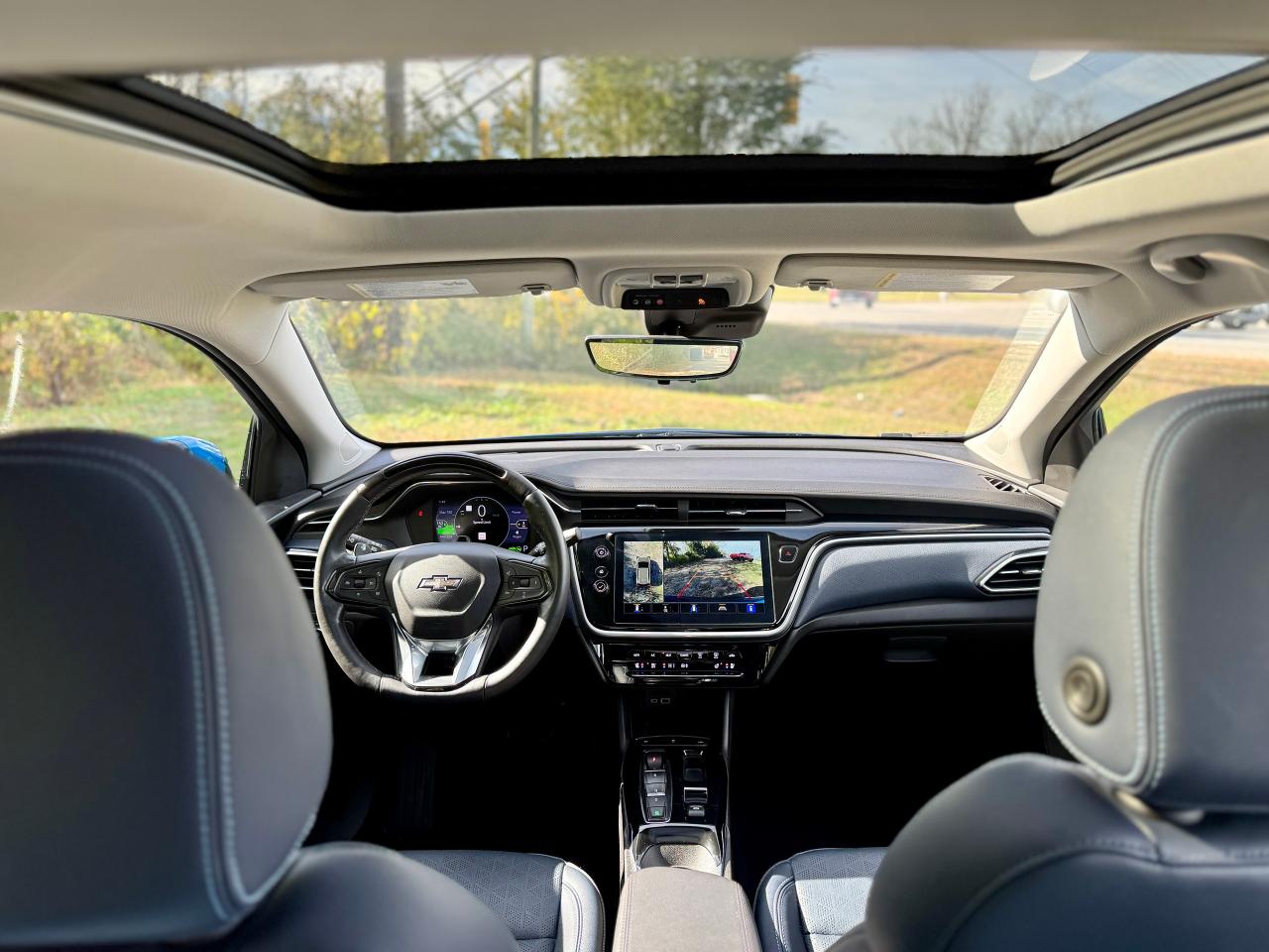 2023 Chevrolet Bolt EUV Premier One Owner | Panoramic Roof | Climate Seats - Photo #33