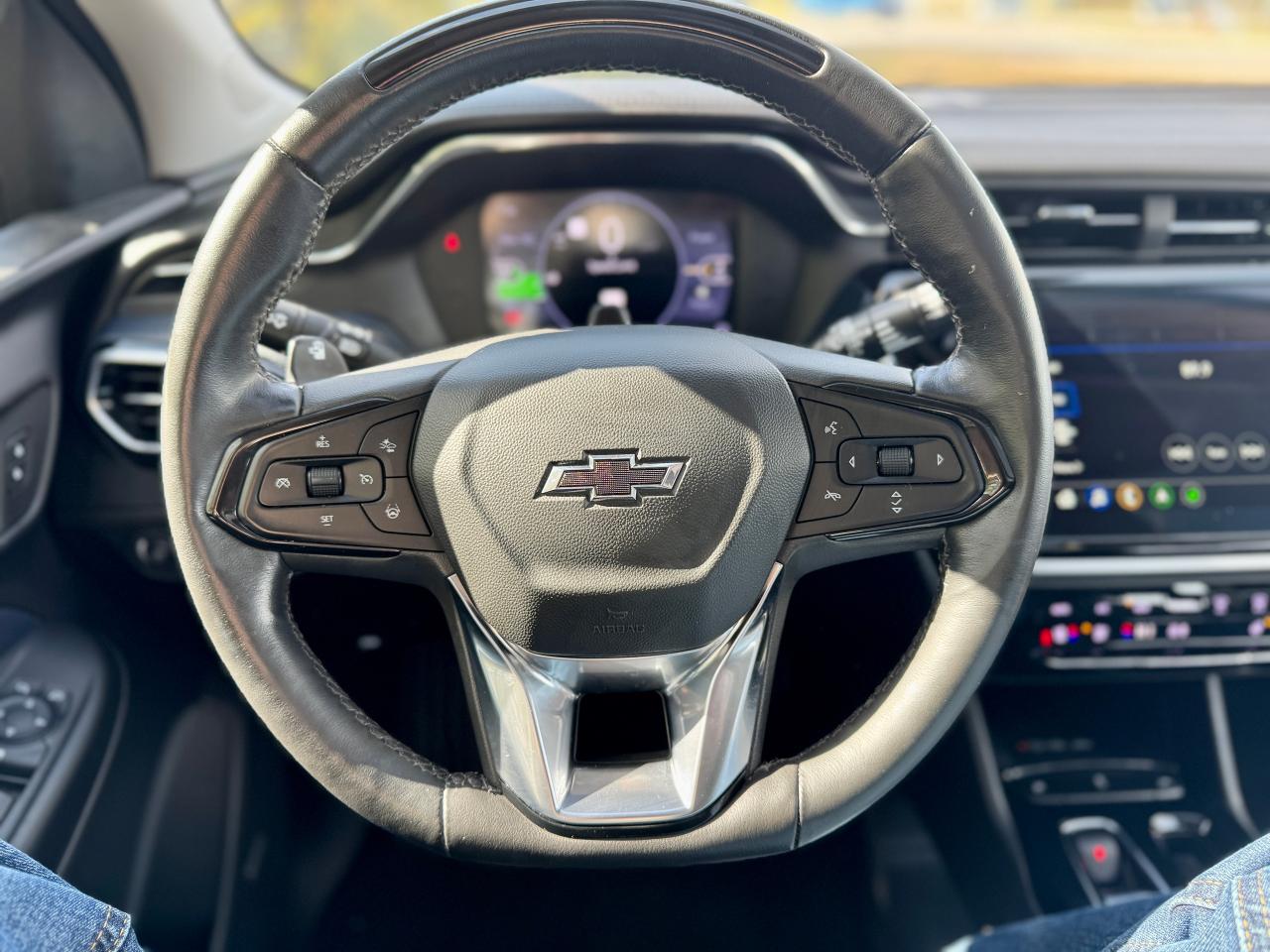 2023 Chevrolet Bolt EUV Premier One Owner | Panoramic Roof | Climate Seats - Photo #10