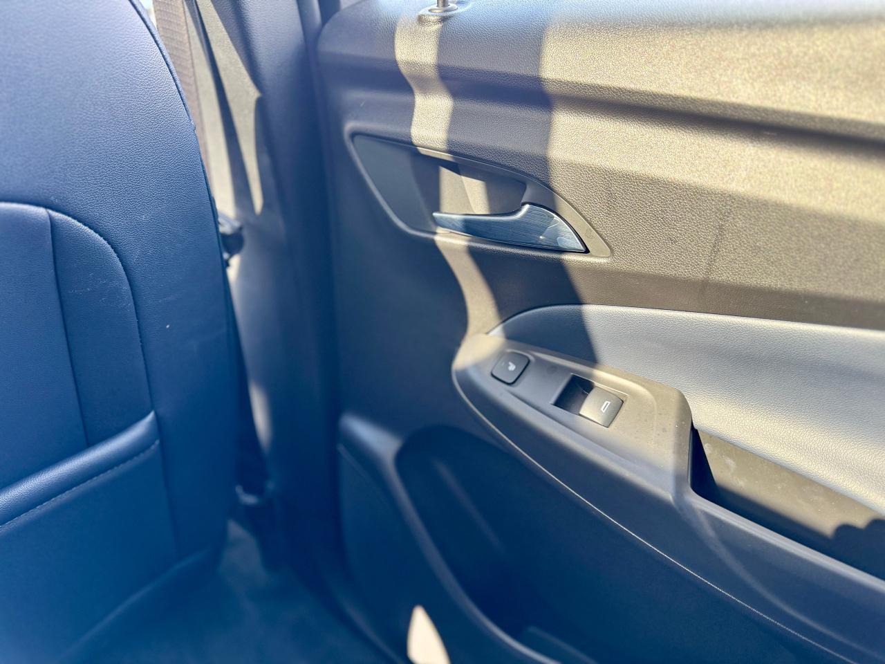 2023 Chevrolet Bolt EUV Premier One Owner | Panoramic Roof | Climate Seats - Photo #36