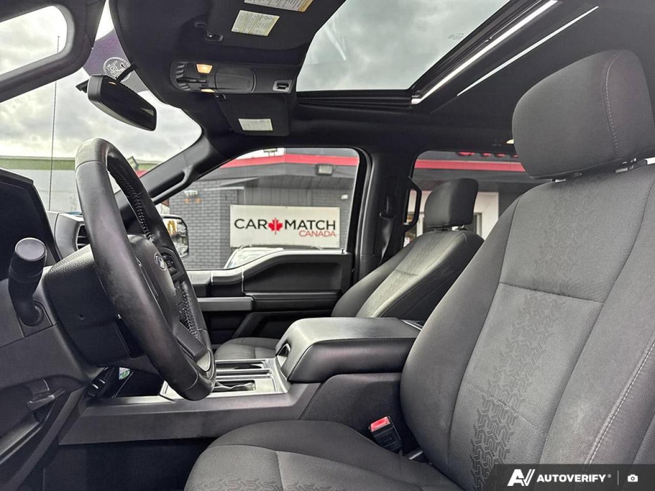 2018 Ford F-150 SPORT / NO ACCIDENTS /  5.0L / ROOF / NO ACCIDENTS - Photo #11