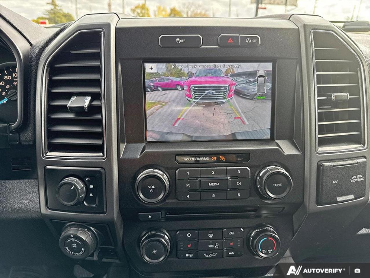 2018 Ford F-150 SPORT / NO ACCIDENTS /  5.0L / ROOF / NO ACCIDENTS - Photo #17