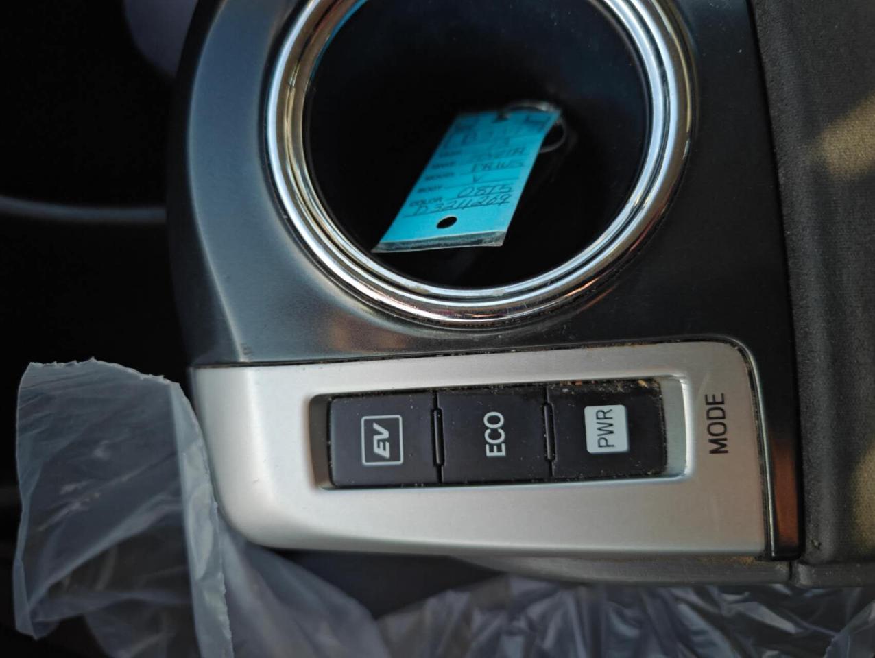 2013 Toyota Prius v  - Photo #10