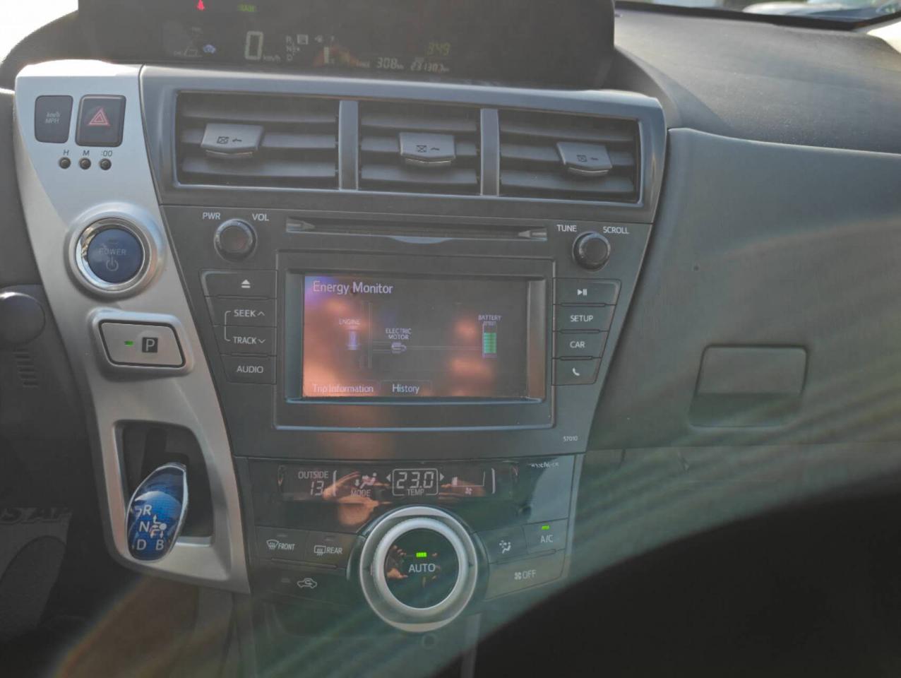 2013 Toyota Prius v  - Photo #11