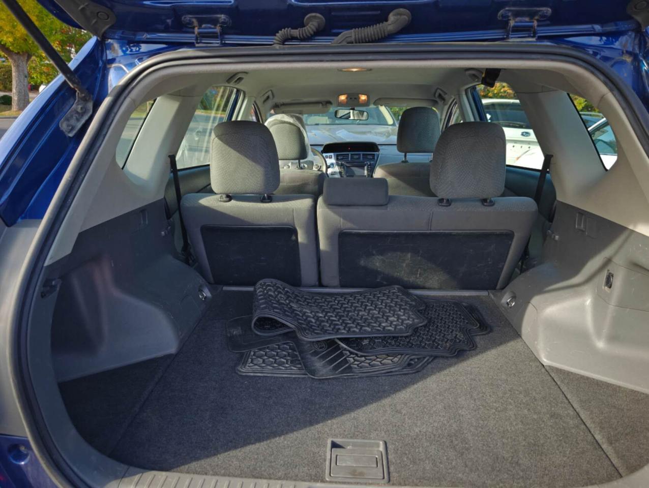 2013 Toyota Prius v  - Photo #14