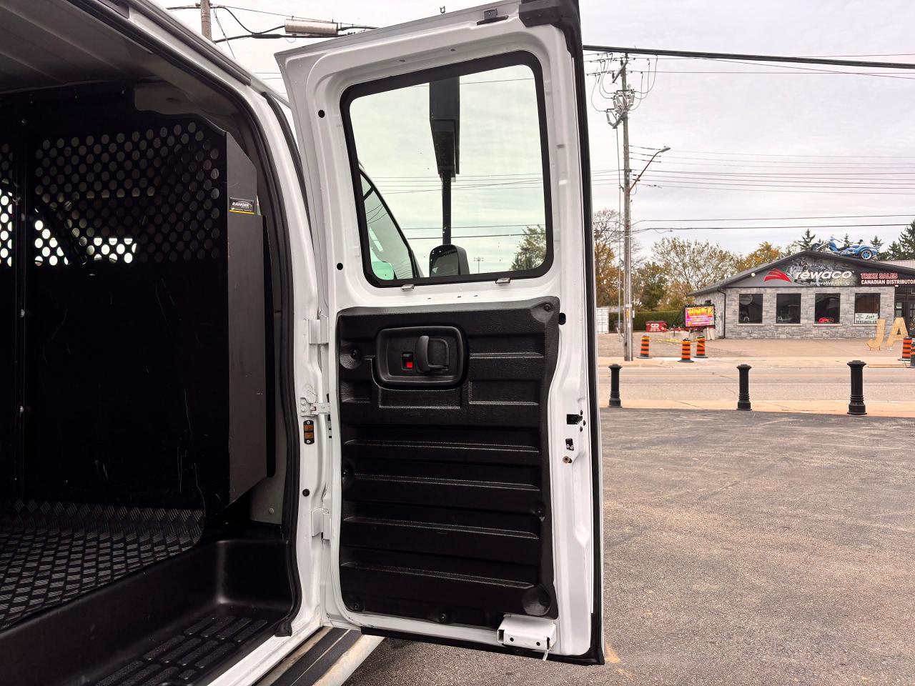 2023 GMC Savana Cargo Van FULLY FINANCEABLE, FACTORY WARRANTY, CLEAN RECORDS