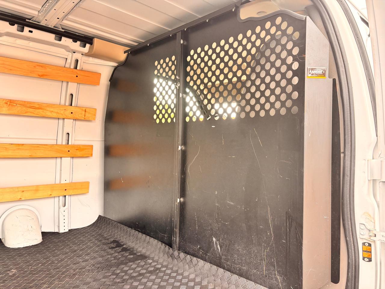 2023 GMC Savana Cargo Van FULLY FINANCEABLE, FACTORY WARRANTY, CLEAN RECORDS Photo