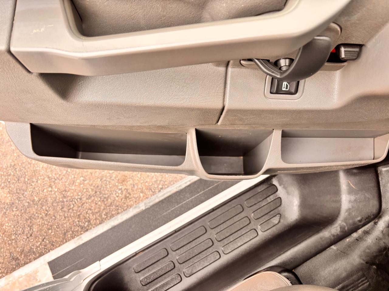 2023 GMC Savana Cargo Van FULLY FINANCEABLE, FACTORY WARRANTY, CLEAN RECORDS Photo