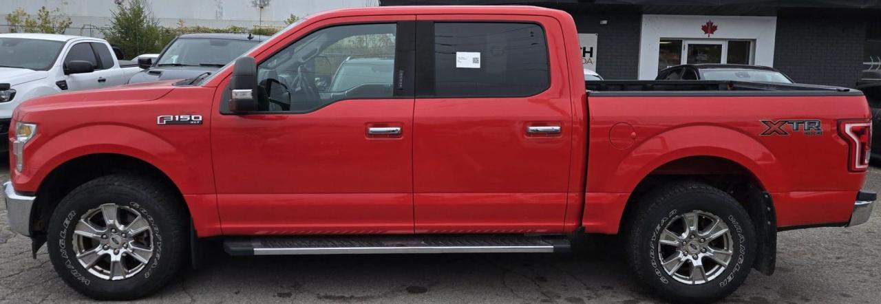 2017 Ford F-150 XLT / XTR / NO ACCIDENTS / 5.0L / REAR CAM / 4X4 - Photo #2