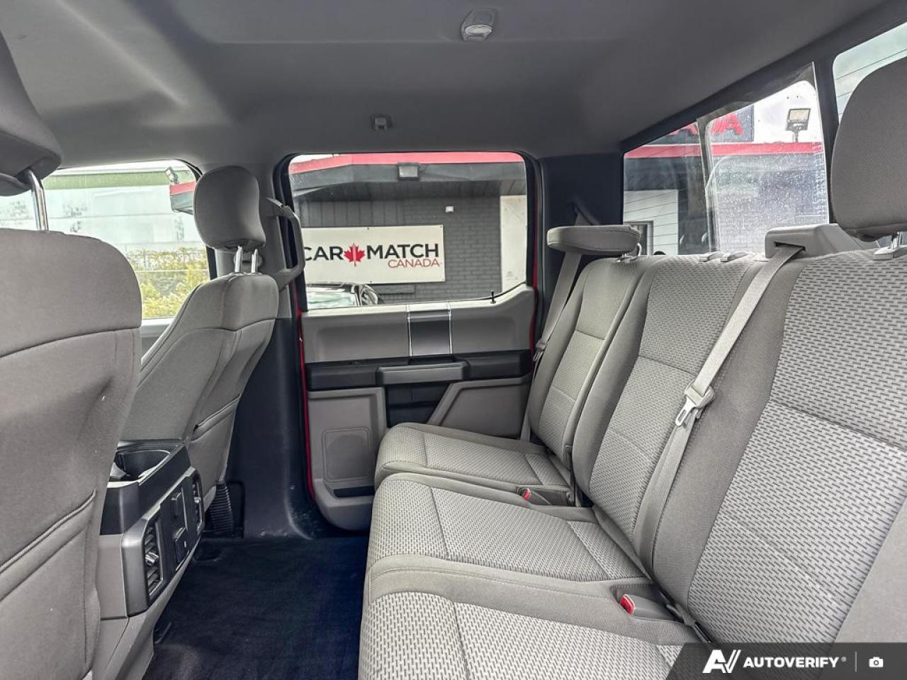 2017 Ford F-150 XLT / XTR / NO ACCIDENTS / 5.0L / REAR CAM / 4X4 - Photo #11