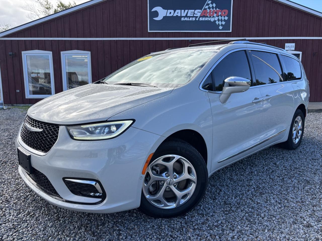 Used 2021 Chrysler Pacifica Limited *1 OWNER*NO ACCIDENTS*Fully Loaded* for sale in Dunnville, ON