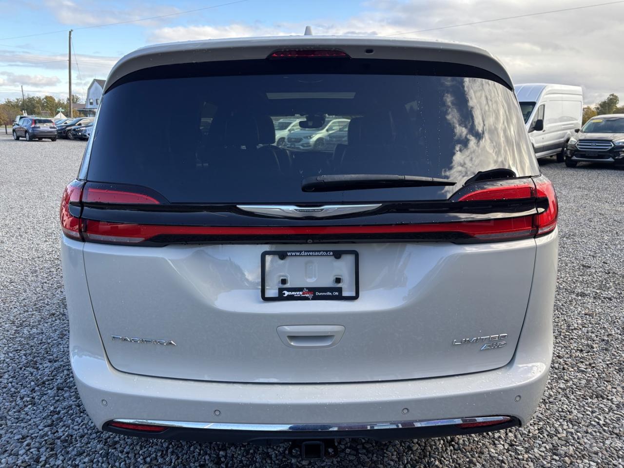 2021 Chrysler Pacifica Limited *1 OWNER*NO ACCIDENTS*Fully Loaded* Photo