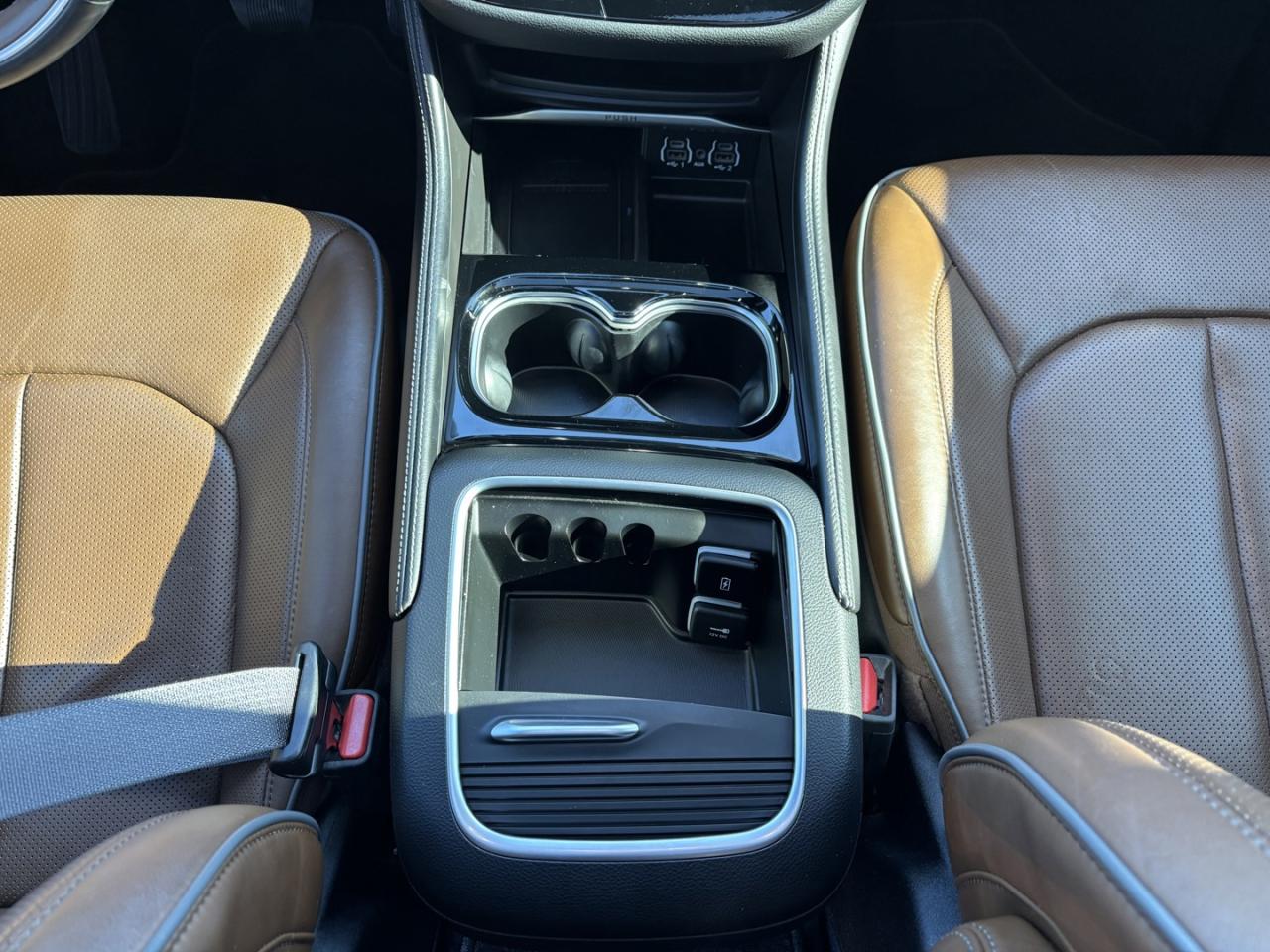 2021 Chrysler Pacifica Limited *1 OWNER*NO ACCIDENTS*Fully Loaded* Photo