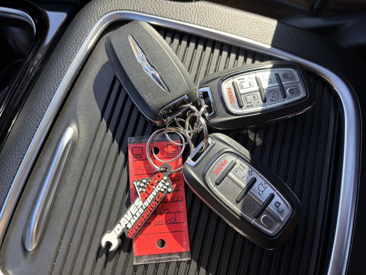 2021 Chrysler Pacifica Limited *1 OWNER*NO ACCIDENTS*Fully Loaded* Photo