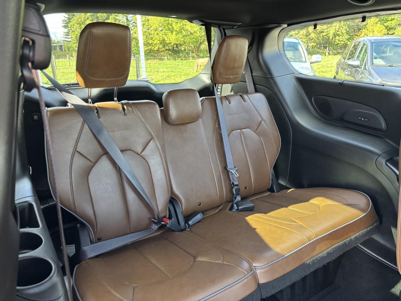 2021 Chrysler Pacifica Limited *1 OWNER*NO ACCIDENTS*Fully Loaded* Photo