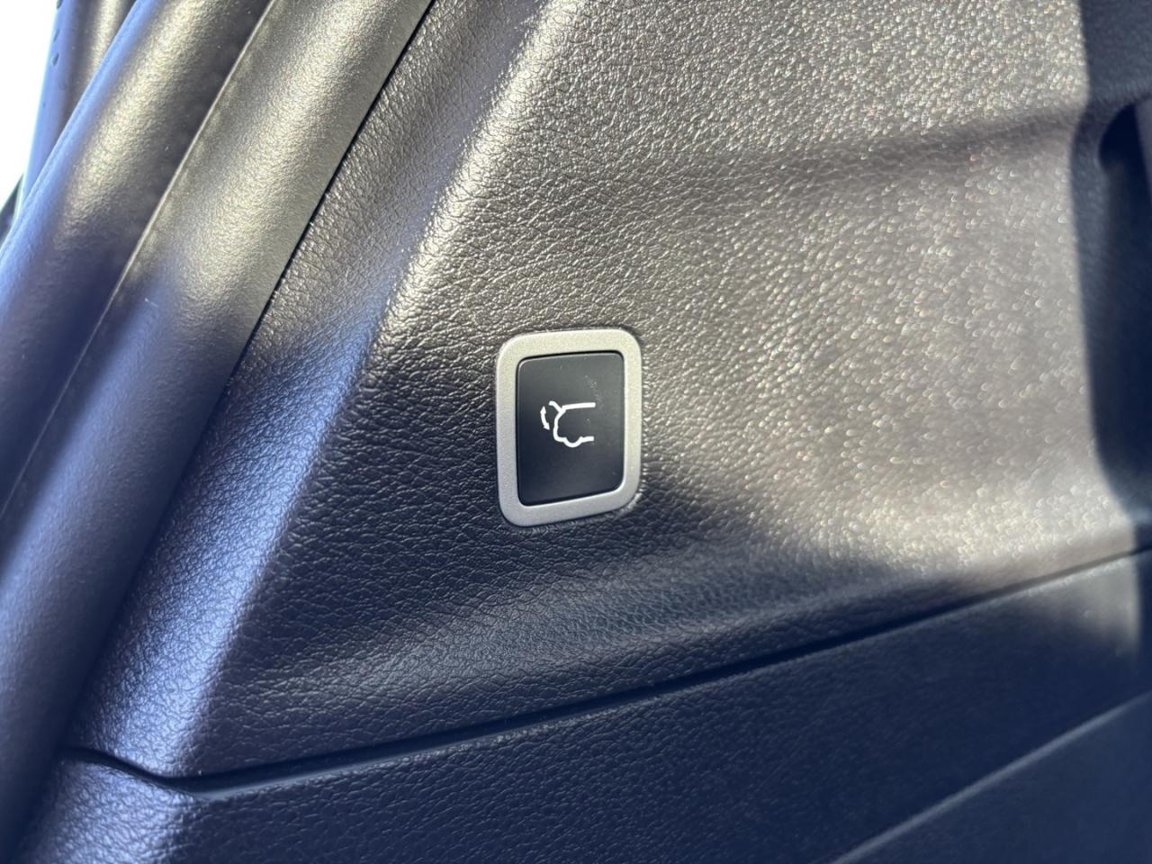 2021 Chrysler Pacifica Limited *1 OWNER*NO ACCIDENTS*Fully Loaded* Photo