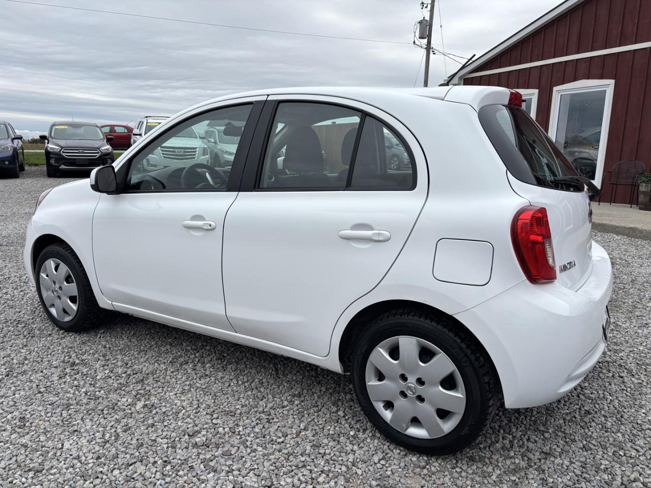 2015 Nissan Micra Base Photo2