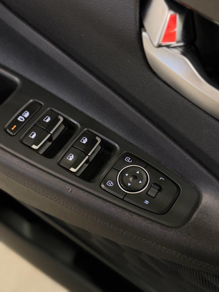 2023 Hyundai Santa Fe Preferred Photo