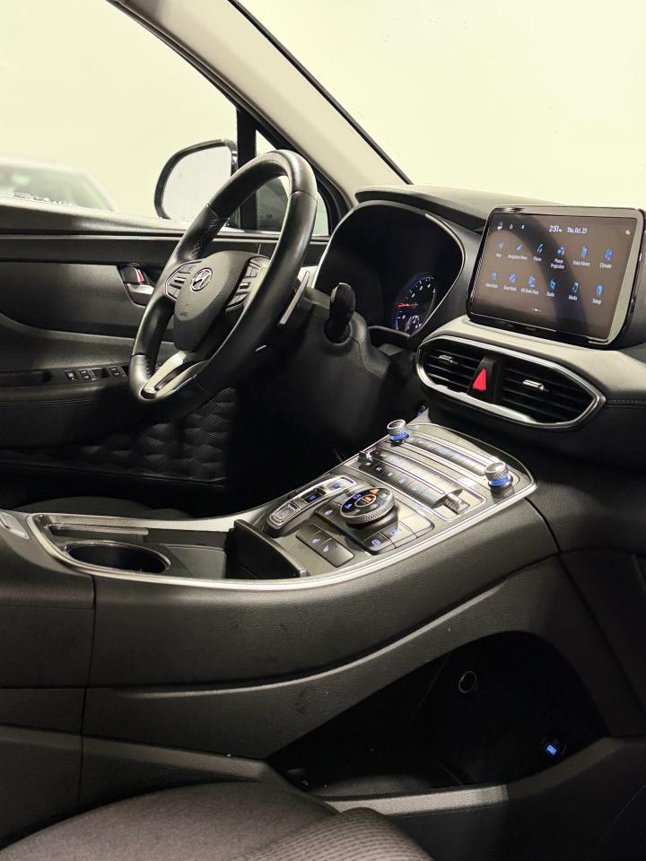 2023 Hyundai Santa Fe Preferred Photo