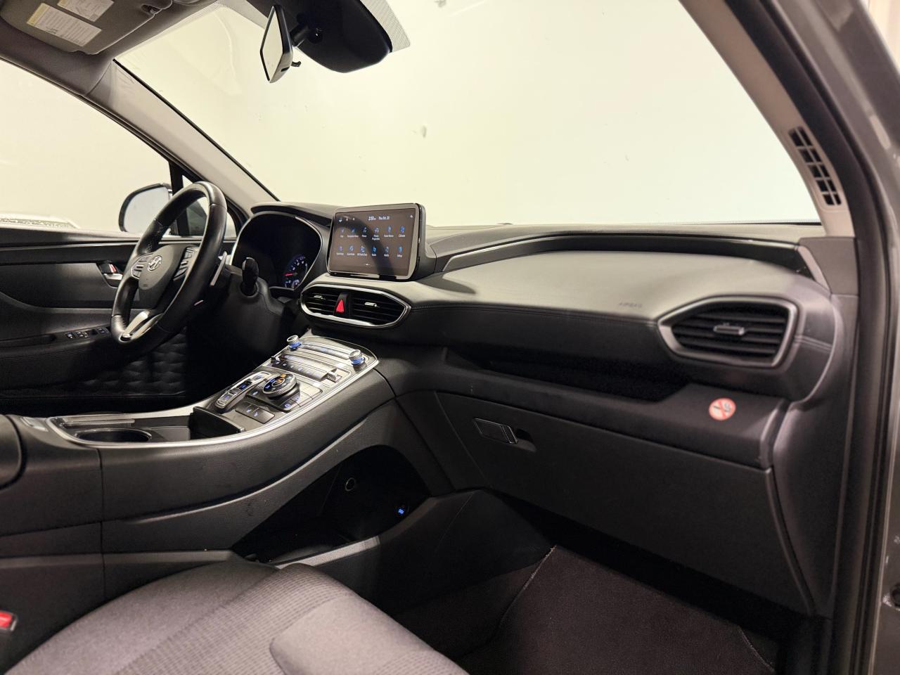 2023 Hyundai Santa Fe Preferred Photo