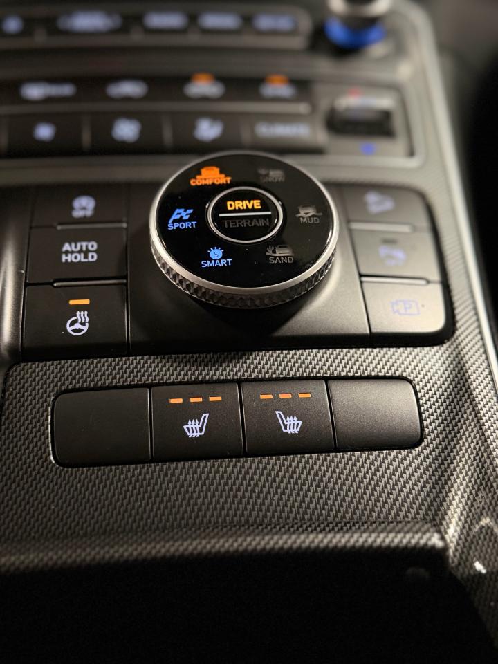 2023 Hyundai Santa Fe Preferred Photo