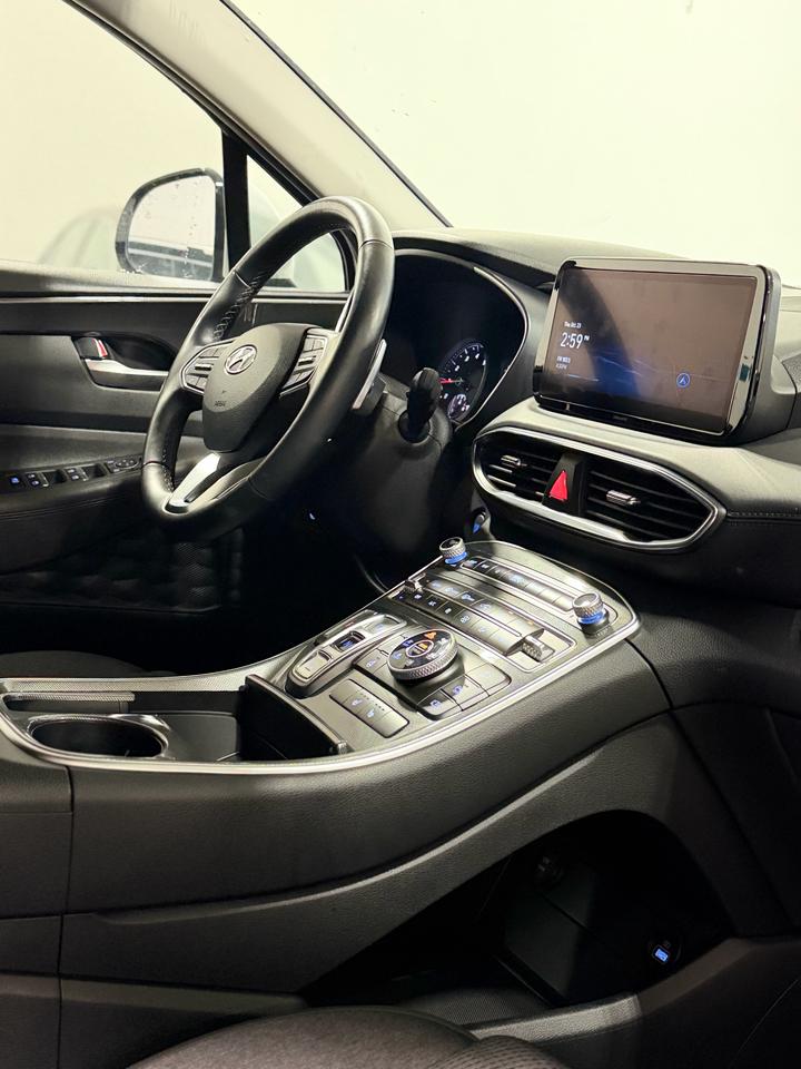 2023 Hyundai Santa Fe Preferred Photo