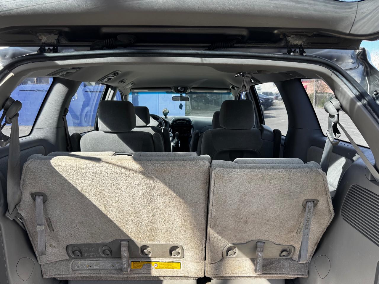 2005 Toyota Sienna CE Photo