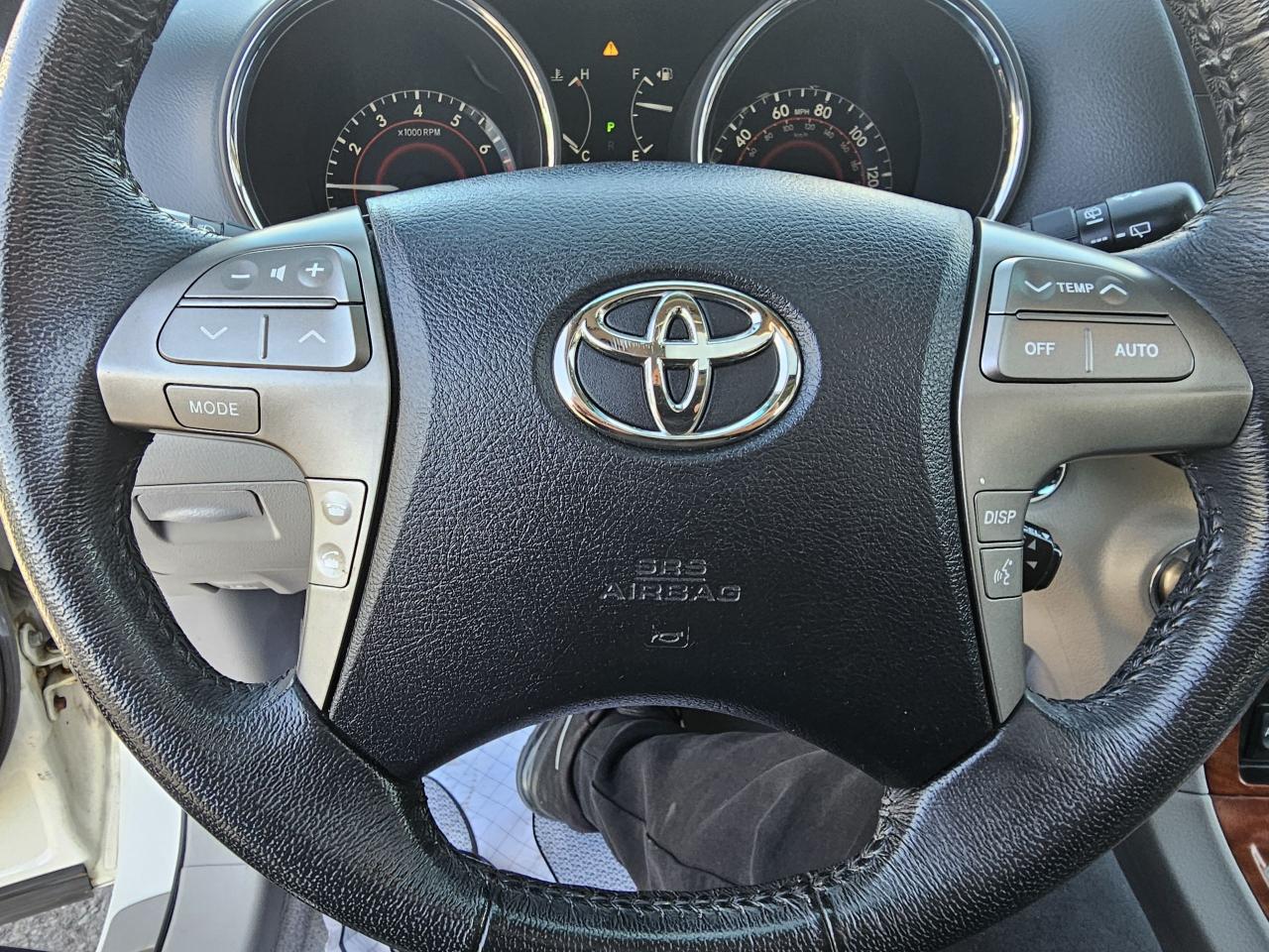 2010 Toyota Highlander 4WD 4dr V6 Limited, 7 Pass, Fully Fully Loaded - Photo #12