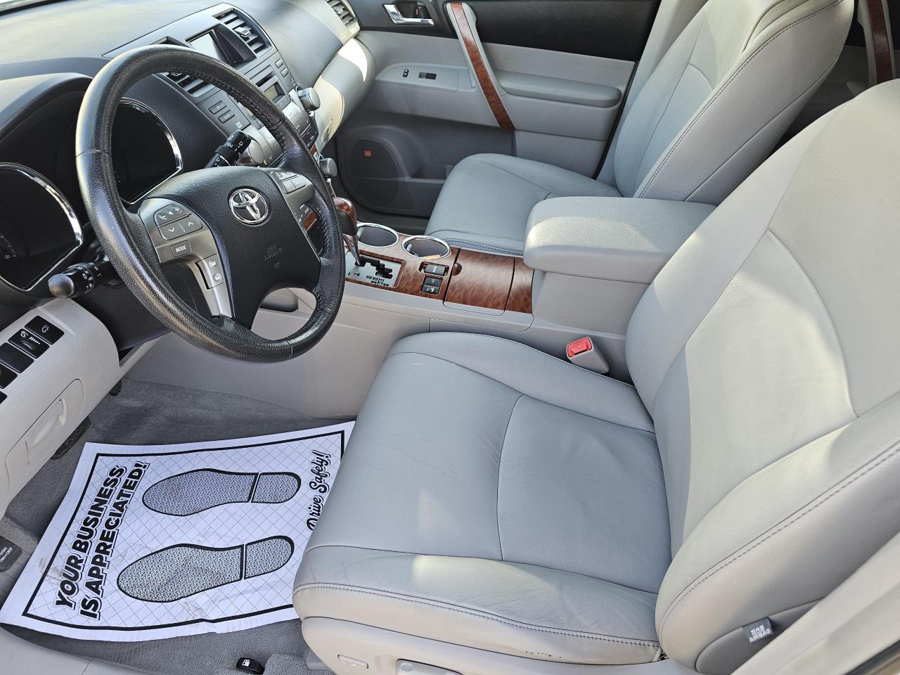 2010 Toyota Highlander 4WD 4dr V6 Limited, 7 Pass, Fully Fully Loaded - Photo #11