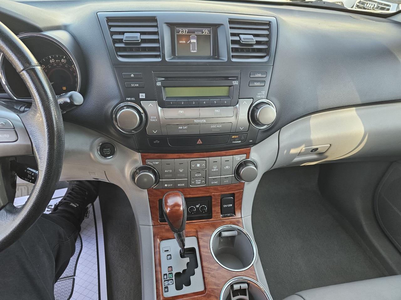 2010 Toyota Highlander 4WD 4dr V6 Limited, 7 Pass, Fully Fully Loaded - Photo #14
