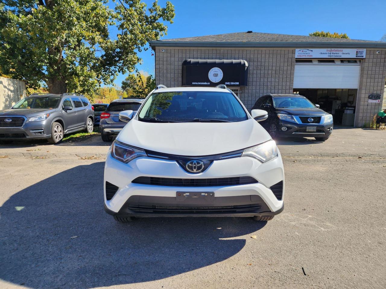 2017 Toyota RAV4 LE l Clean Carfax l No accidents l AWD