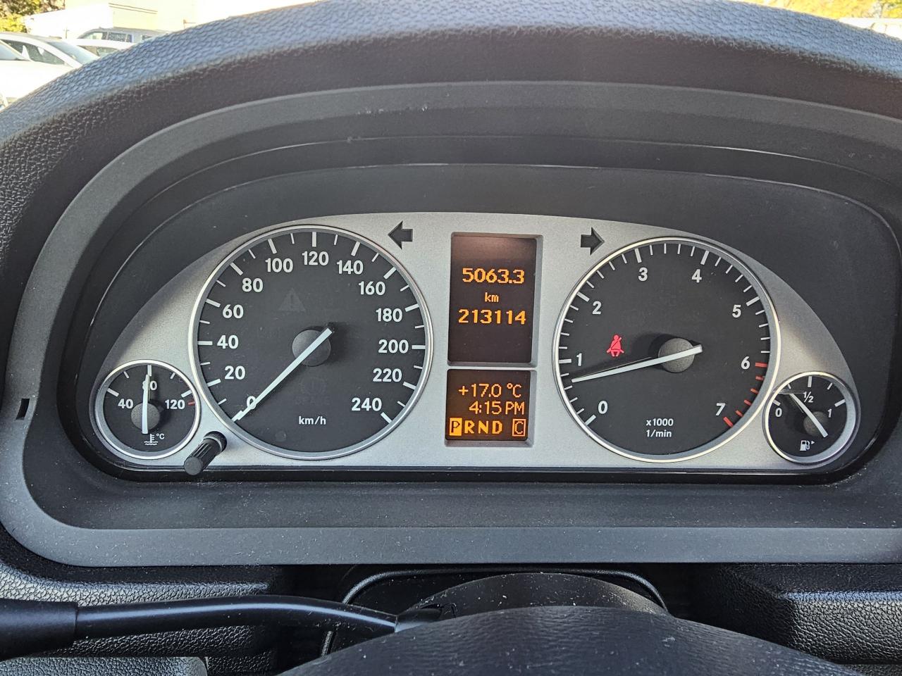 2010 Mercedes-Benz B-Class 4dr HB B 200 - Photo #11