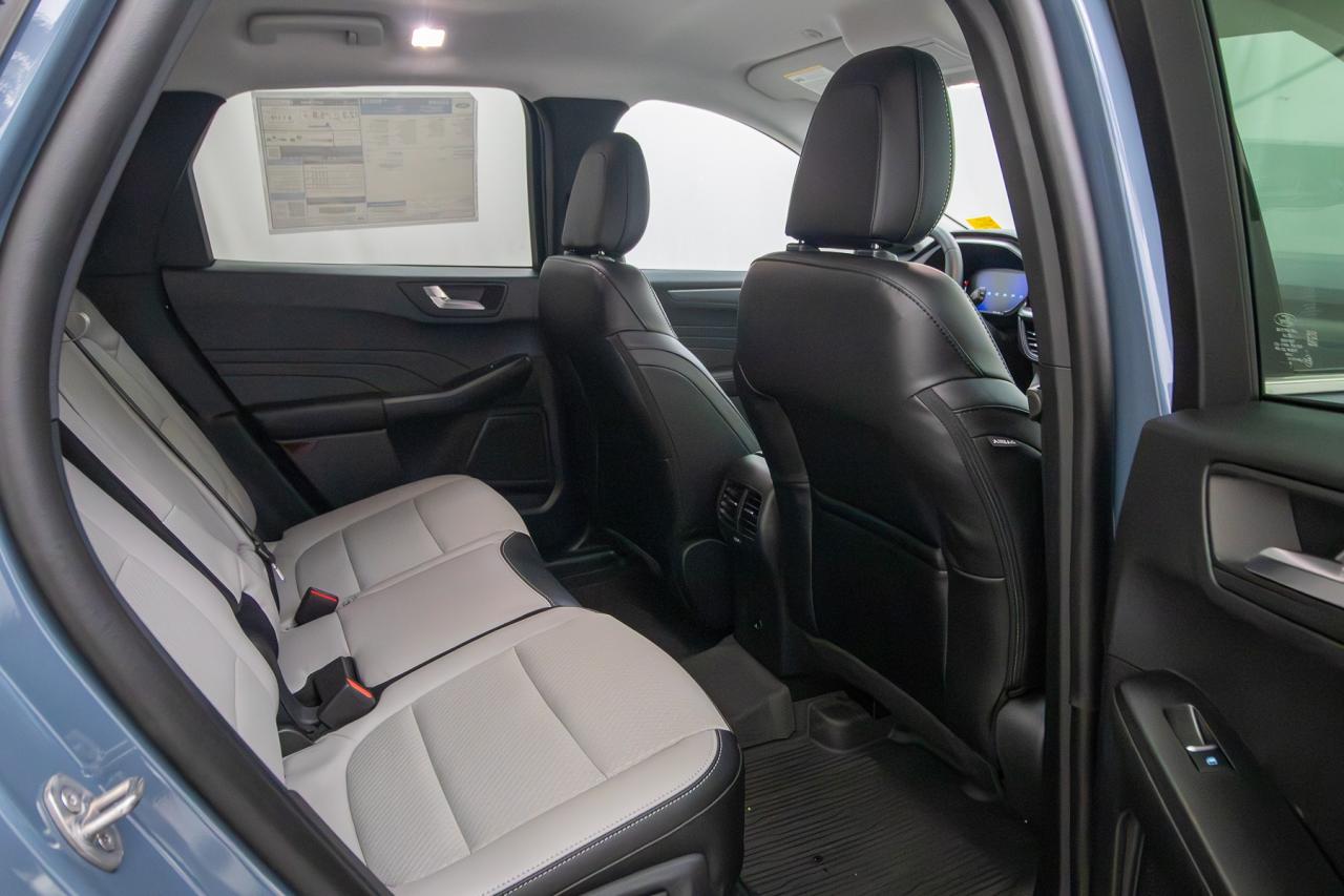 2025 Ford Escape PHEV FWD Hybrid Photo5