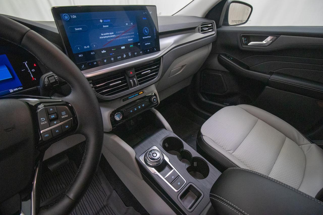 2025 Ford Escape PHEV FWD Hybrid Photo5