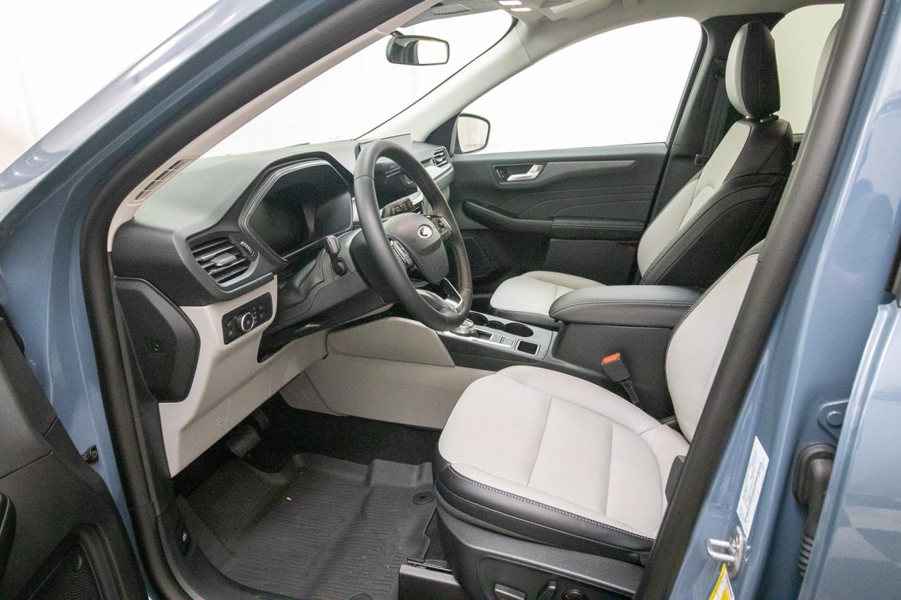 2025 Ford Escape PHEV FWD Hybrid Photo5