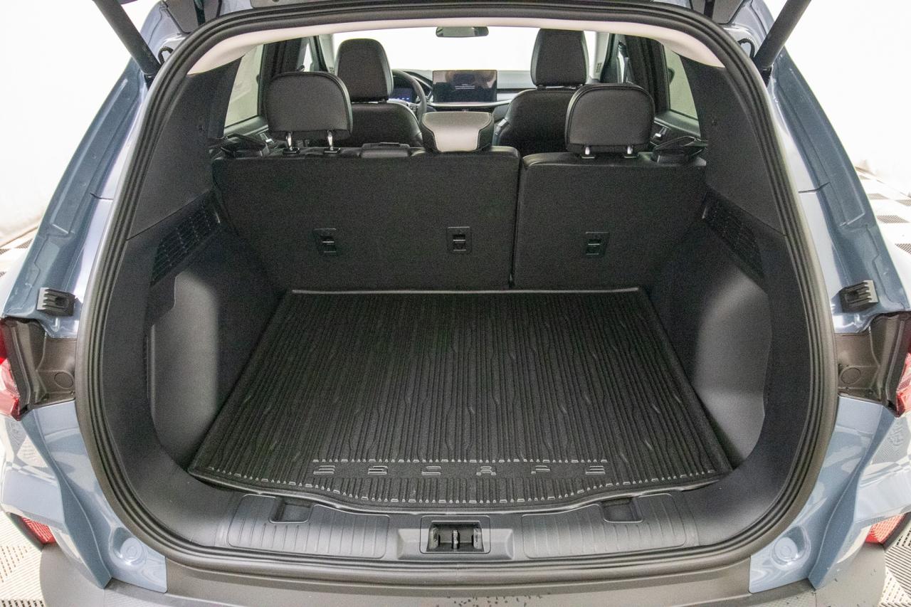 2025 Ford Escape PHEV FWD Hybrid Photo5