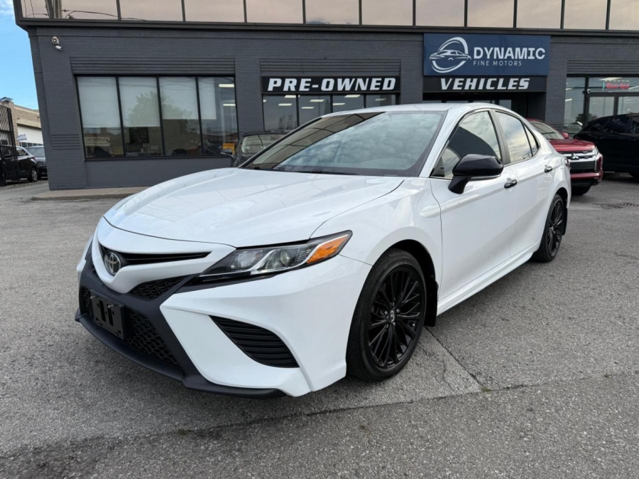Used 2020 Toyota Camry SE/ REAR CAMERA/ CARPLAY/ LEATHER for sale in North York, ON