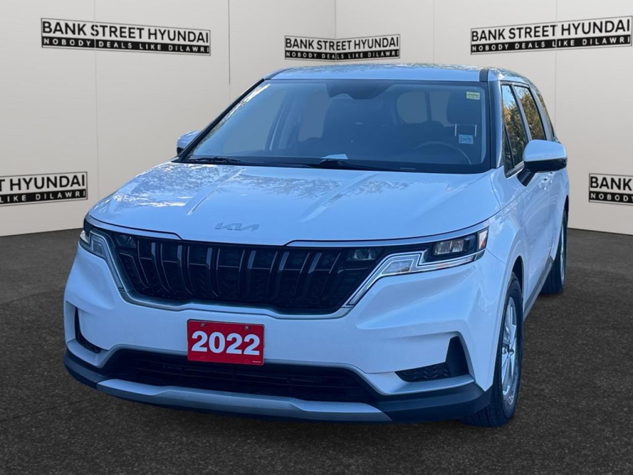 Used 2022 Kia Carnival LX FWD for sale in Ottawa, ON