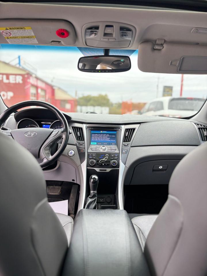2014 Hyundai Sonata Hybrid 4dr Sdn Limited w/Technology Pkg - Photo #18