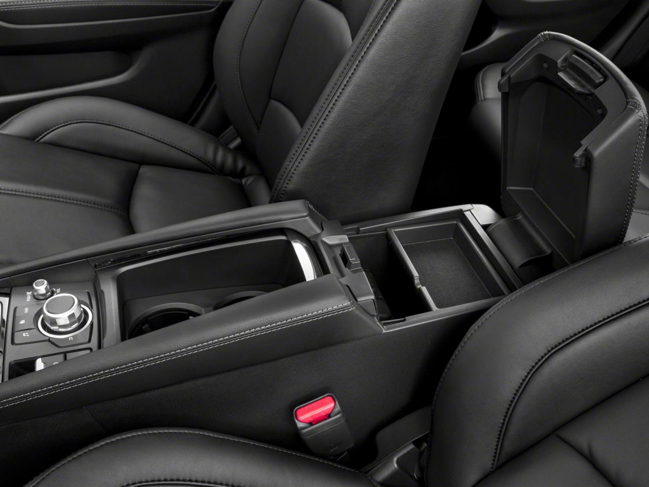 2017 Mazda MAZDA3 SE Photo5